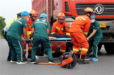 靖宇沛县道路救援